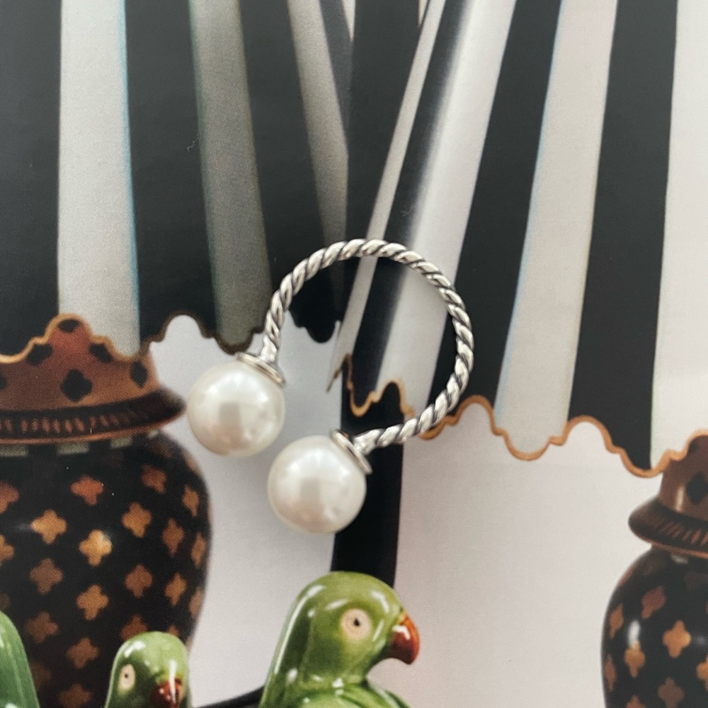 S925 silver ring with faux white pearls . Adjustable fashion cocktail ring